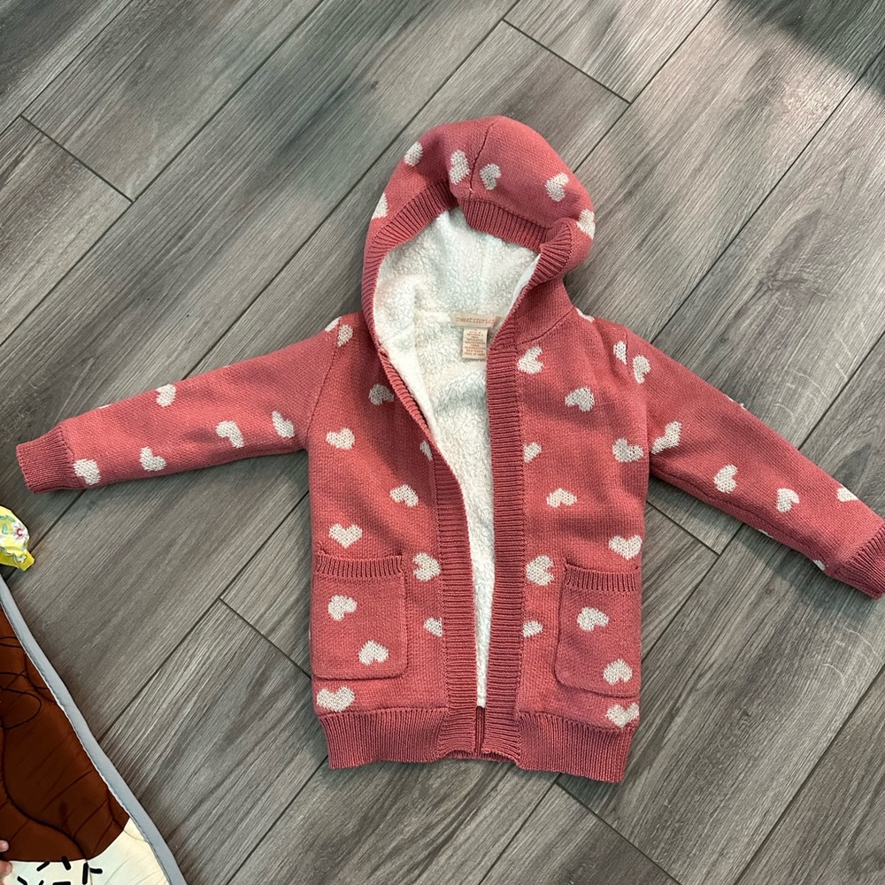 Heart Patterned Pink Sweater - Picture 2 of 4